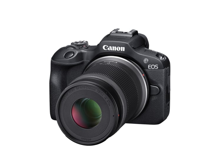 CANON EOS R100 with RF-S18-45mm F4.5-6.3 and RF-S55-210mm F5-7.1