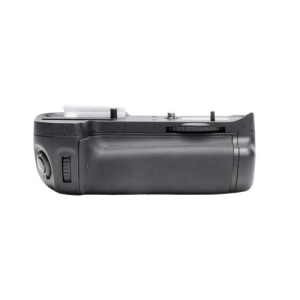ProMaster Vertical Power Grip Nikon D7000   #CLEARANCE