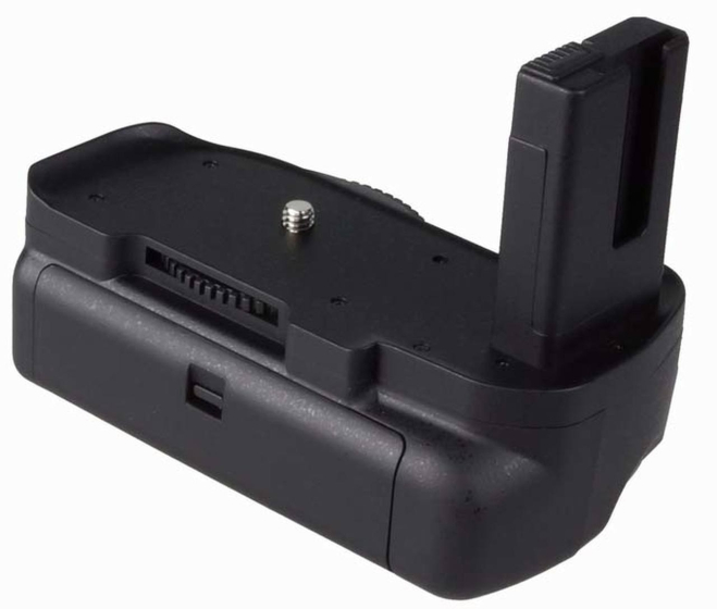 ProMaster Vertical Power Grip Nikon D5100 D5200 #CLEARANCE