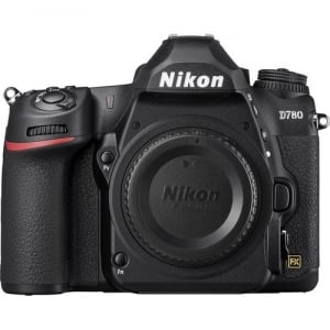 Dodd Camera - NIKON D7500 18-140mm HDSLR kit