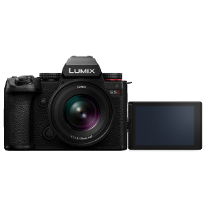 PANASONIC LUMIX S5II with 20-60mm Kit Lens
