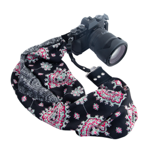 CAPTURING COUTURE CAMERA STRAP BLACKBERRY SCARF