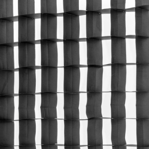 WESTCOTT 40-Degree Egg Crate Grid for Beauty Dish & Beauty Dish Switc