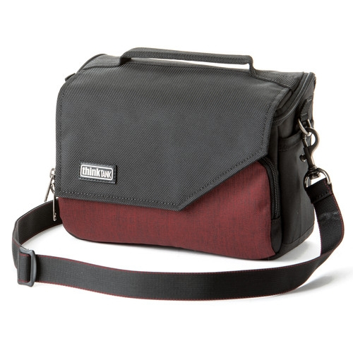 THINK TANK Mirrorless Mover 20 Deep Red